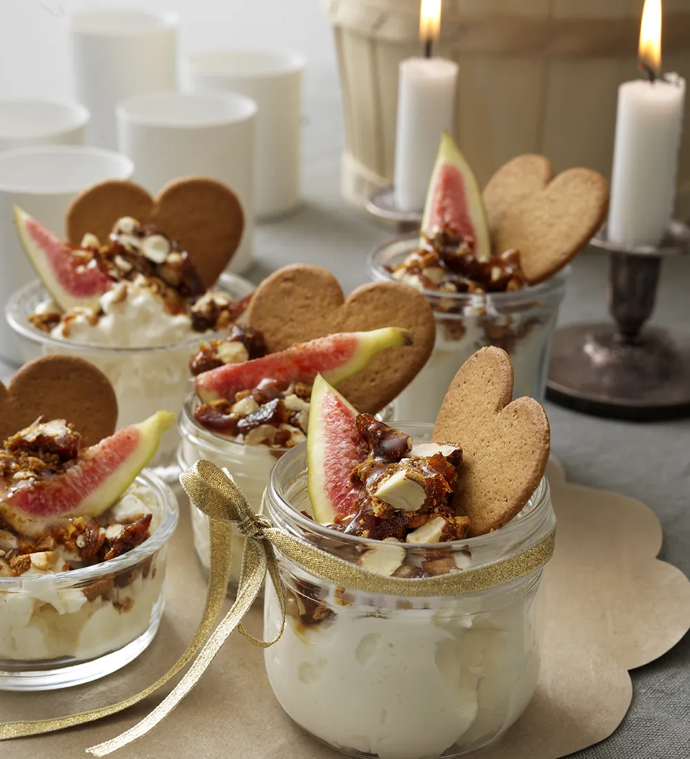 Yoghurt with  figue and nuts